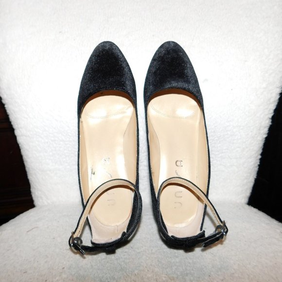 Black Ankle-Strap Velvet Block Heels - Picture 2 of 4